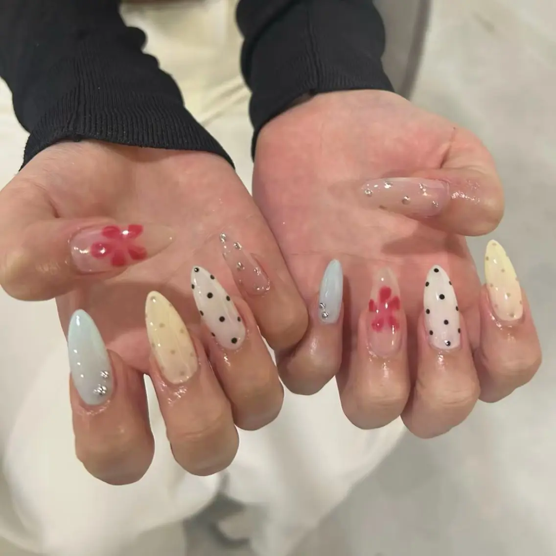 ネイル ハンドネイル Luna Gladeのネイルデザイン
