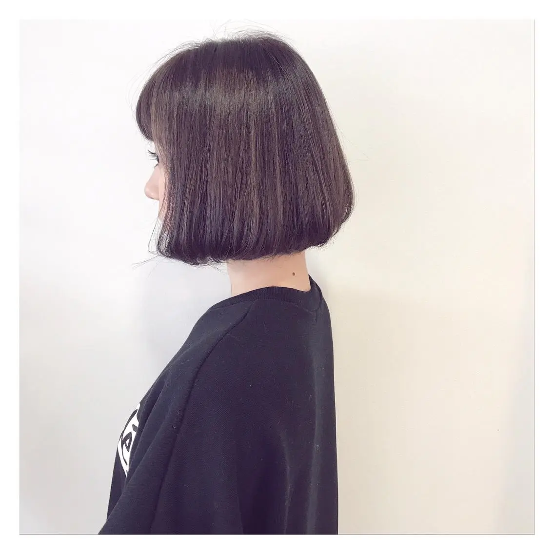 ミディアム カラー ヘアアレンジ メンズ アッシュ ラベンダーカラー ラベンダーアッシュ 岡田 杏のエステ・リラクイメージ