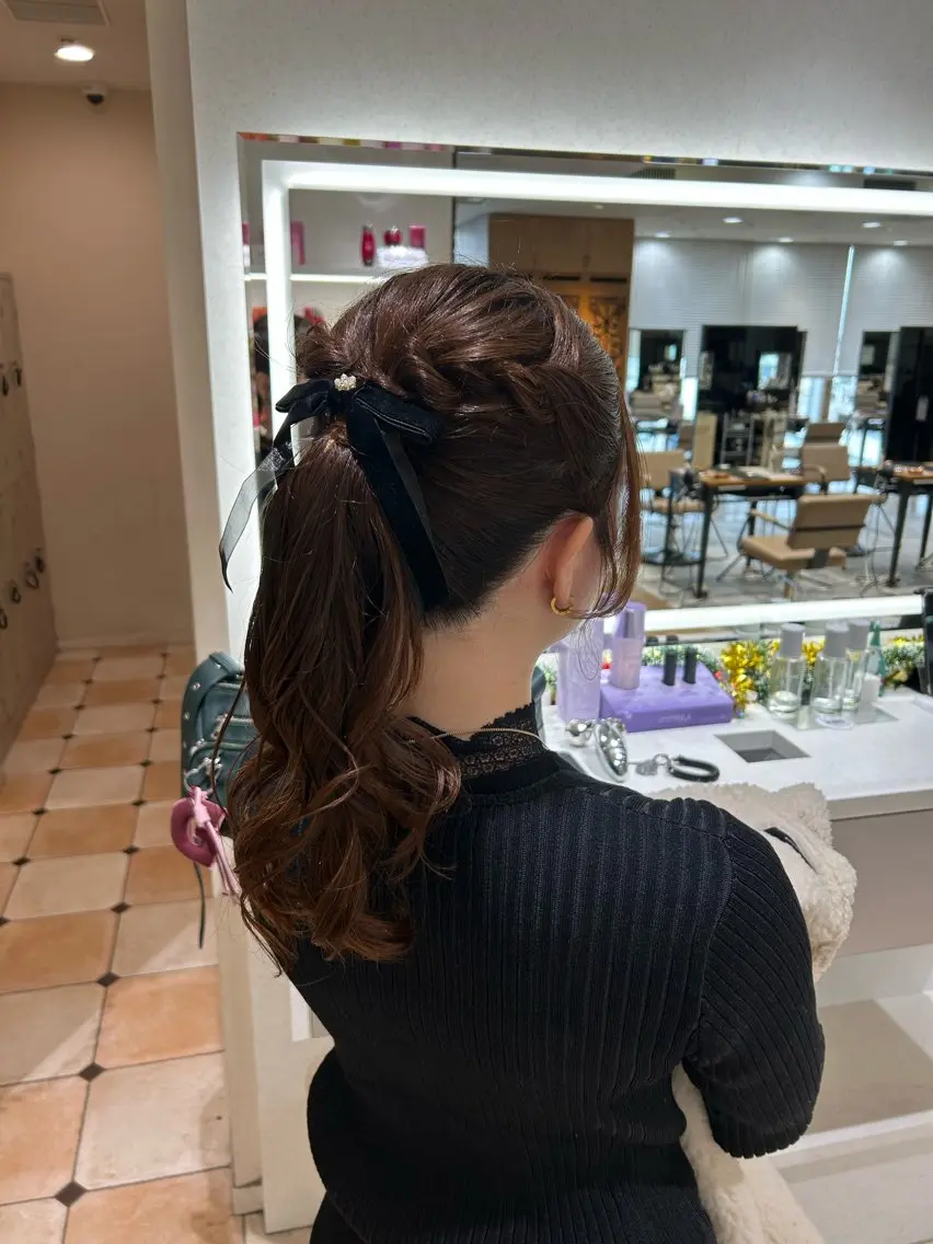 ヘアアレンジ ポニーテール ヘアアレンジ /カラー和田茉日琉のヘアスタイル