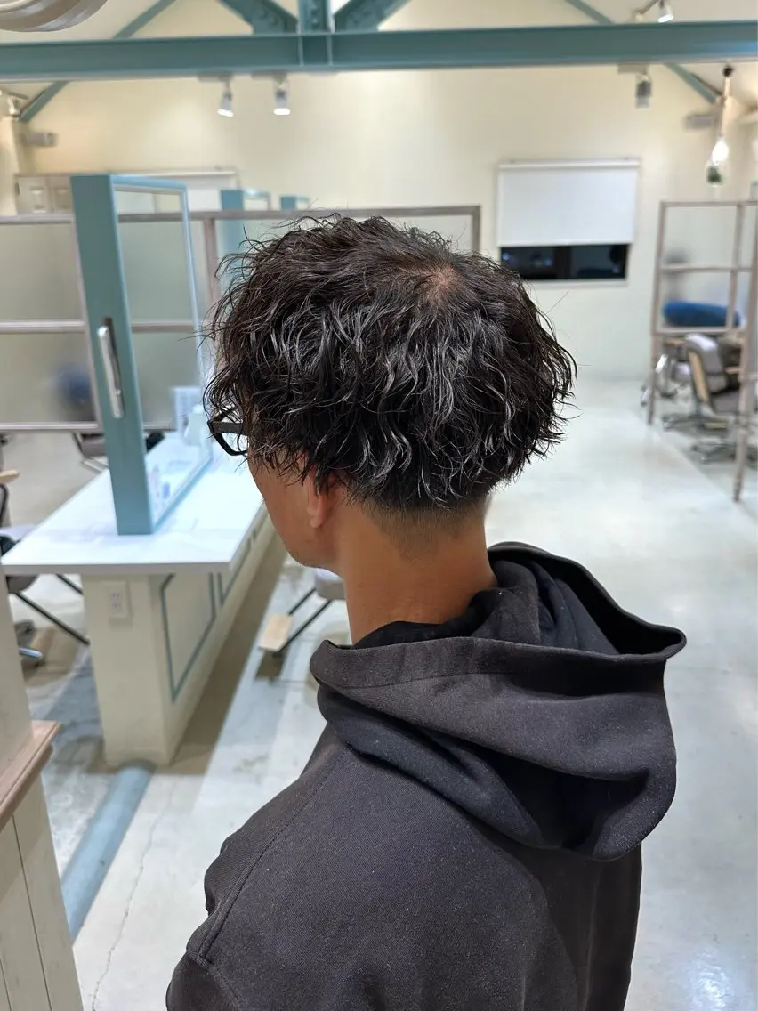 パーマ メンズ メンズパーマ ツイストスパイラルパーマ スパイラルパーマ カット パーマ N,SOL / 岩上 新大のヘアスタイル