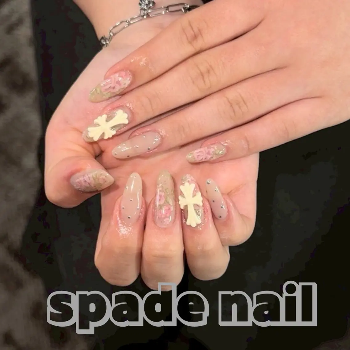 ネイル アートネイル フラワーネイル 韓国ネイル ストーンネイル ワンホンネイル ハンドネイル Spade nail(大名)のネイルデザイン