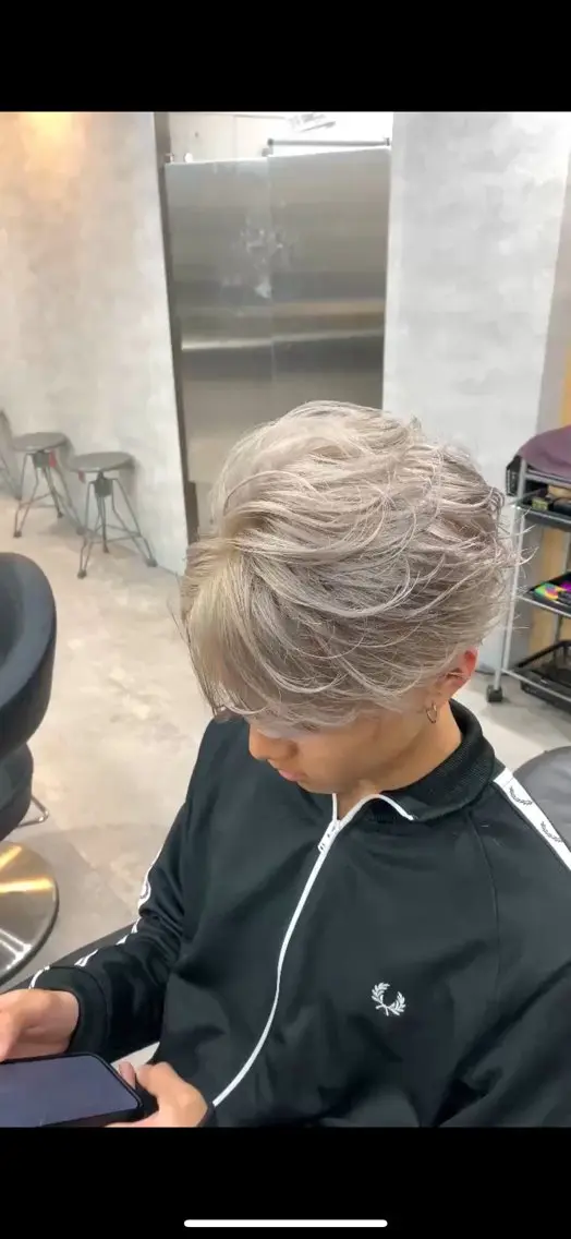 ショート カラー メンズ メンズハイトーン ハイトーンカラー ショートヘア トレンド🔥メンズ 特化⚡️網野裕希のヘアスタイル