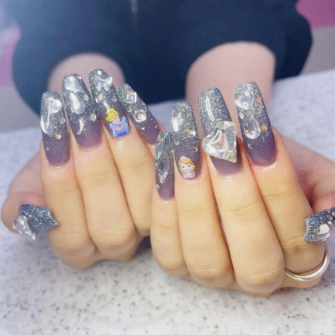 ネイル アートネイル 長さ出し ネイルチップ Queen‘s なんのネイルデザイン