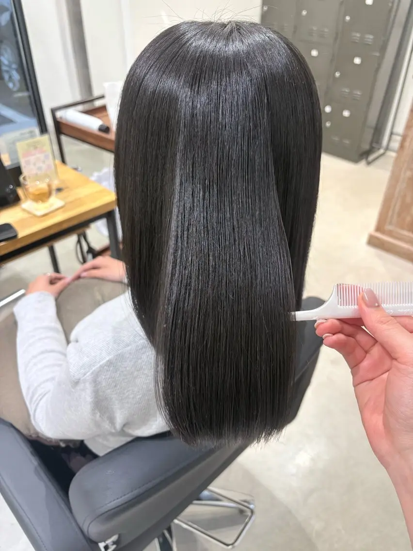 縮毛矯正 anB アオイのヘアスタイル