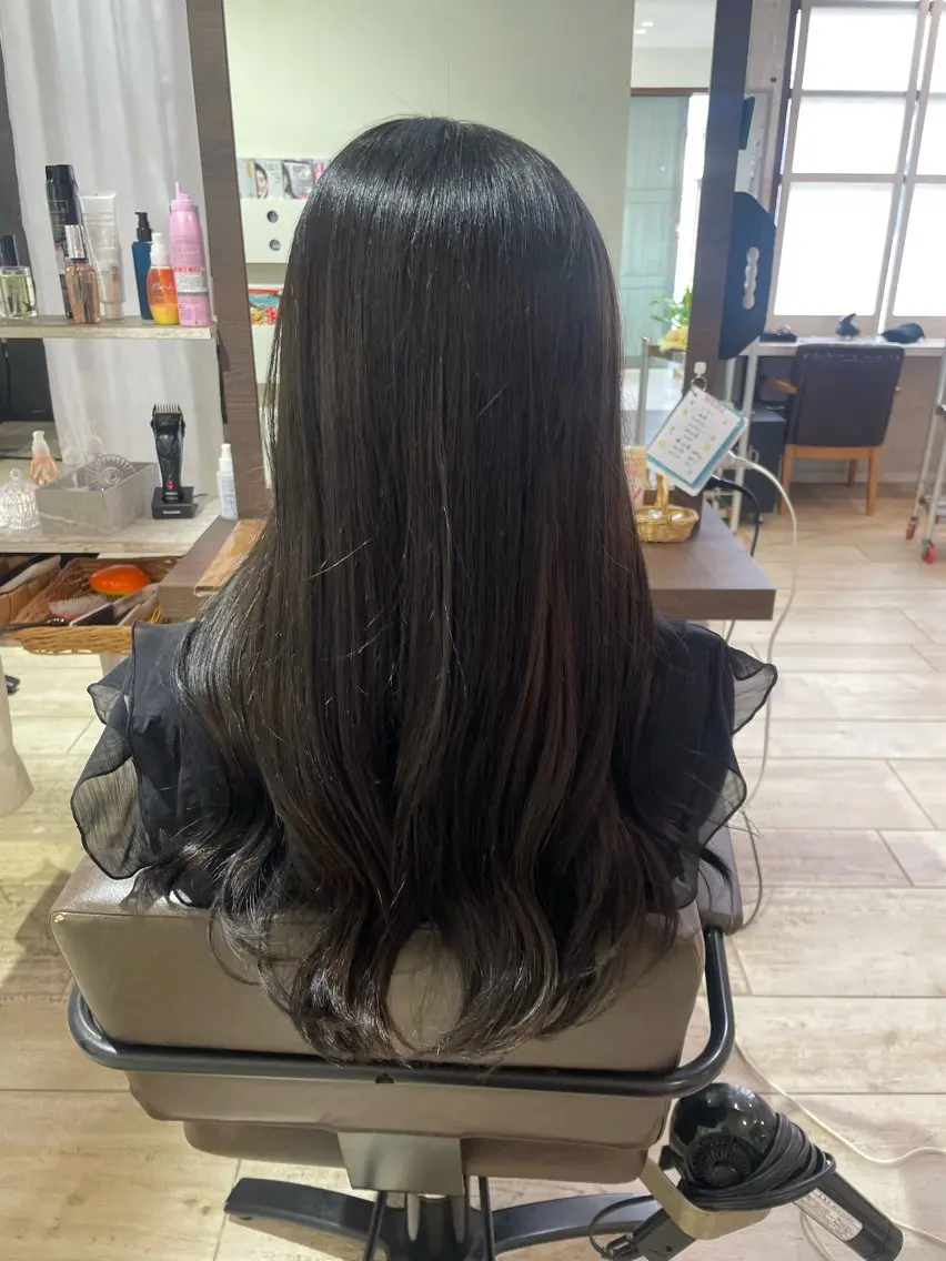 カット+水素カラー+marbb+艶髪シルクトリートメントの写真