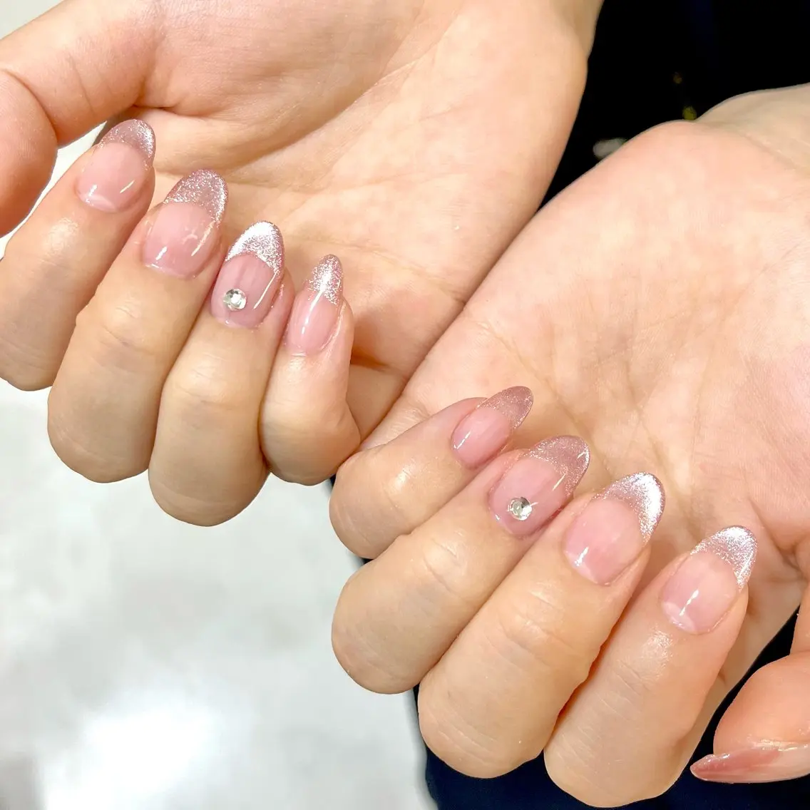 ネイル フレンチネイル マグネットネイル One’Ness Nana🤍のネイルデザイン