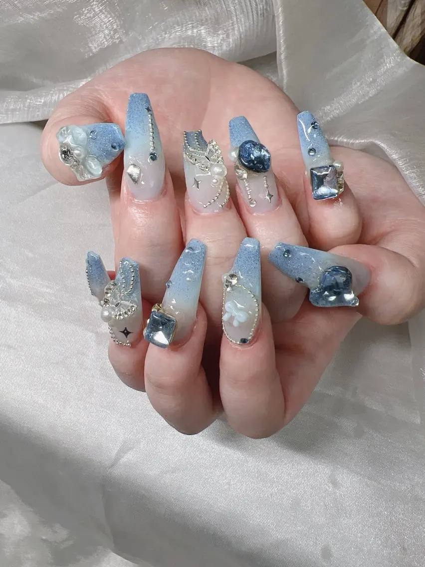 ネイル ハンドネイル Lee Nailsのネイルデザイン