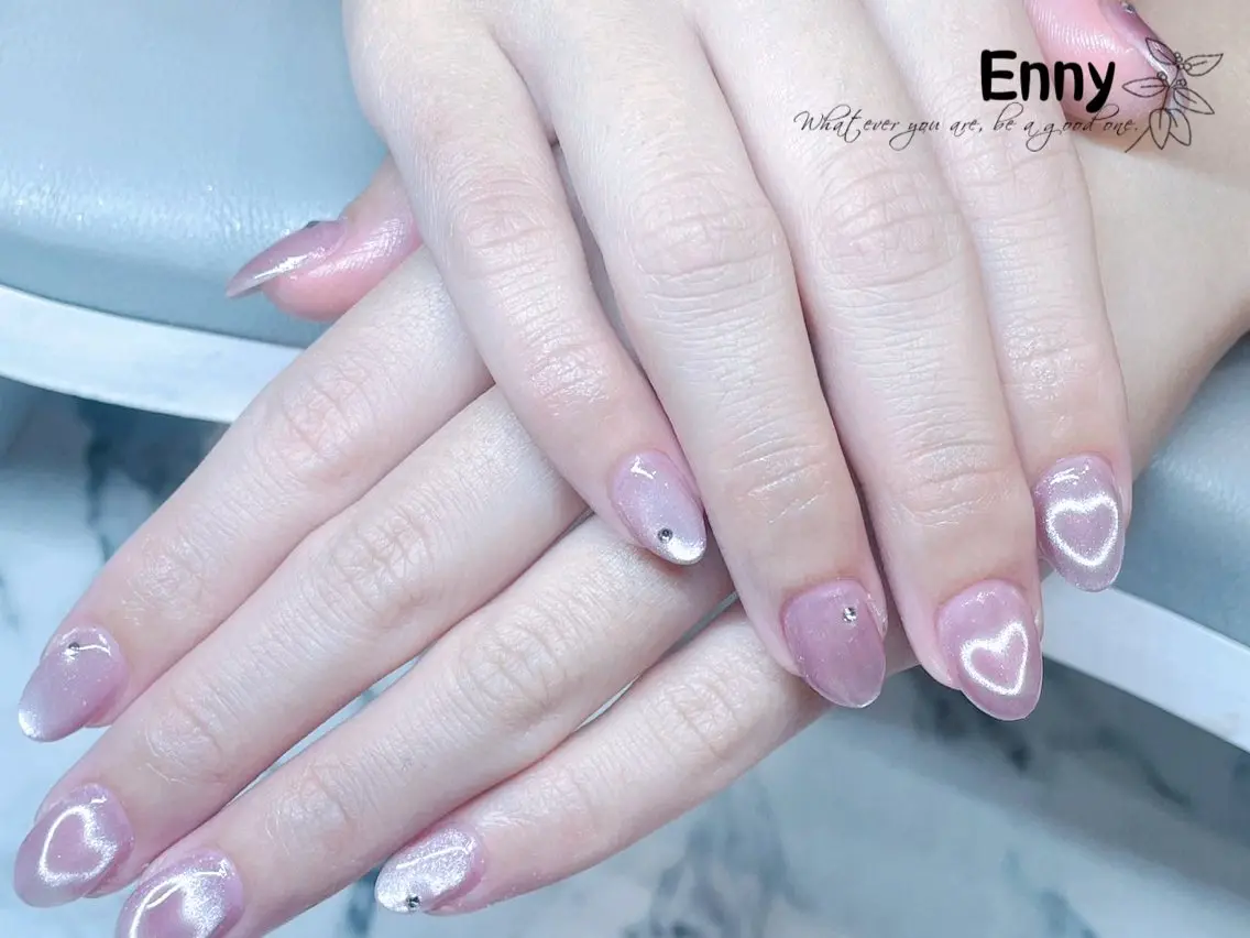 ネイル チークネイル 長さ出し フットネイル フレンチネイル ガラスフレンチ Nailsalon Ennyのネイルデザイン
