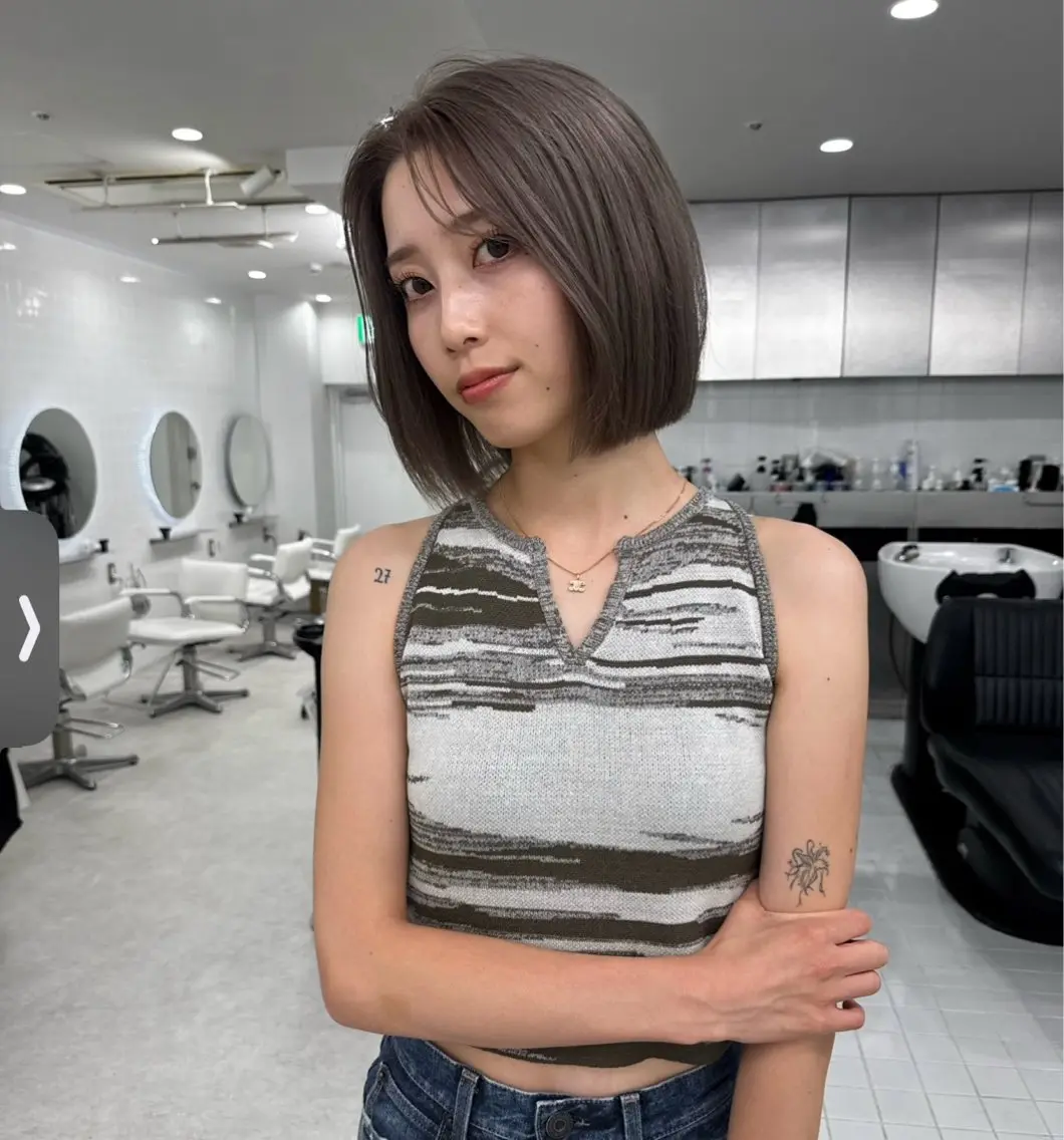 ショート カラー グレージュ ボブ カット ヘアカラー カットモデル୨୧大阪 梅田タカシマリナ♡のヘアスタイル