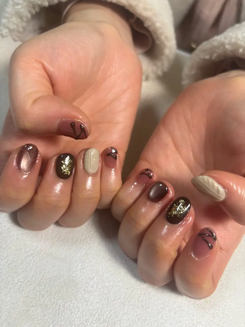 ネイル オーロラネイル フットネイル フレンチネイル ジェルネイル ハート kiki nail たまプラーザのネイルデザイン