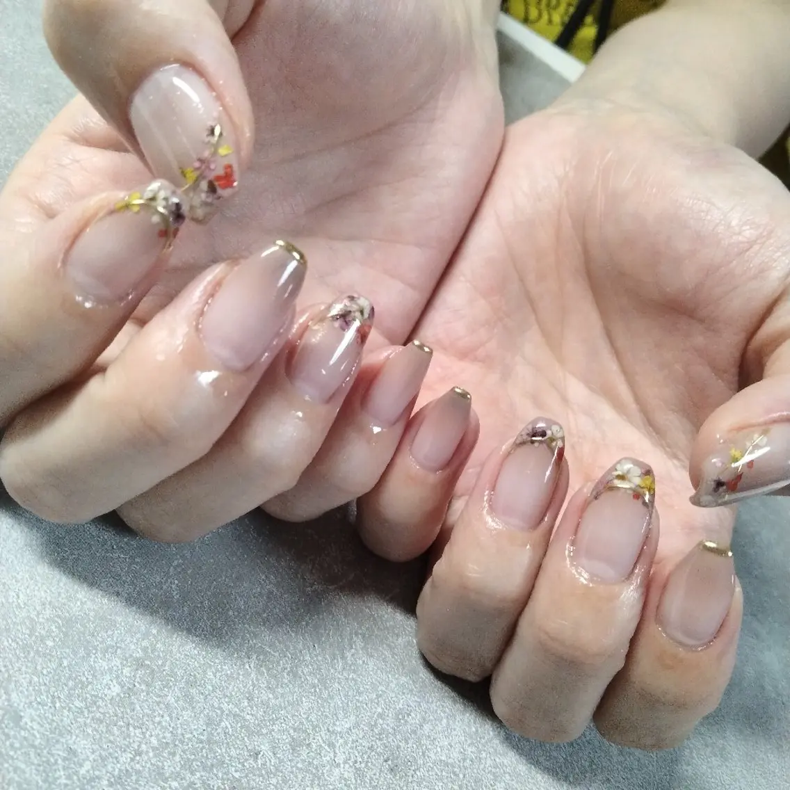【ミニモ学割】初回オフ無料★持ち込み🆗ジェルアートやり放題120分コース♪フットも🙆の写真