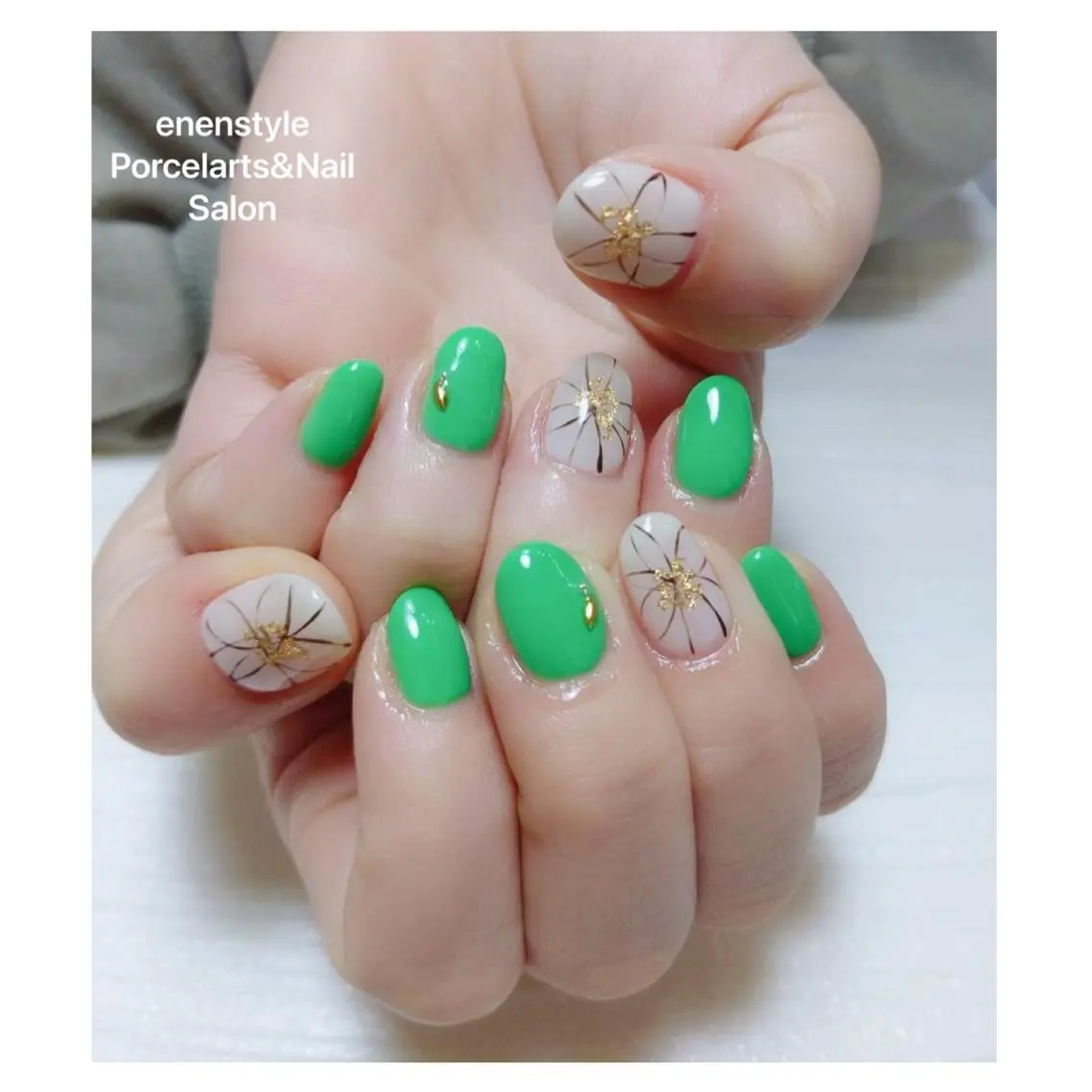 ミディアム ネイル ハンドネイル 🐾enen style 🐾のネイルデザイン