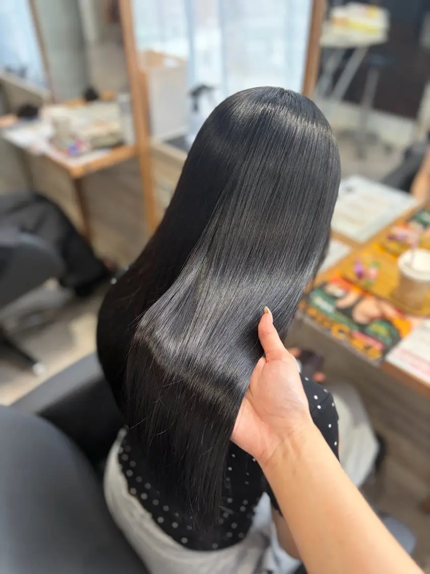 ロング カラー ヘアカラー 鎌田 優依のヘアスタイル