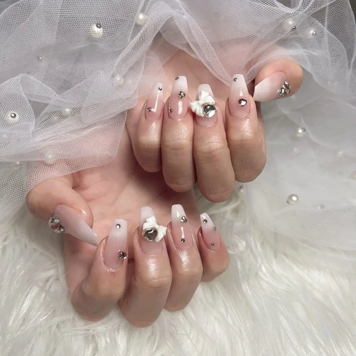 ネイル 長さ出し フットネイル フレンチネイル ガラスフレンチ グラデーション ハンドネイル M2beauty Renaのネイルデザイン