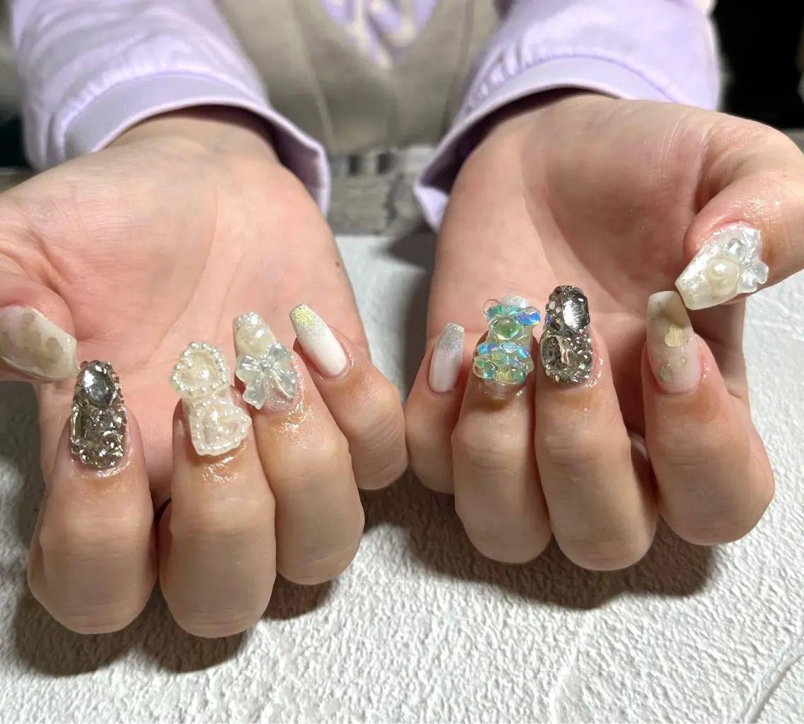 ミディアム 2DY NAIL SALONのネイルデザイン