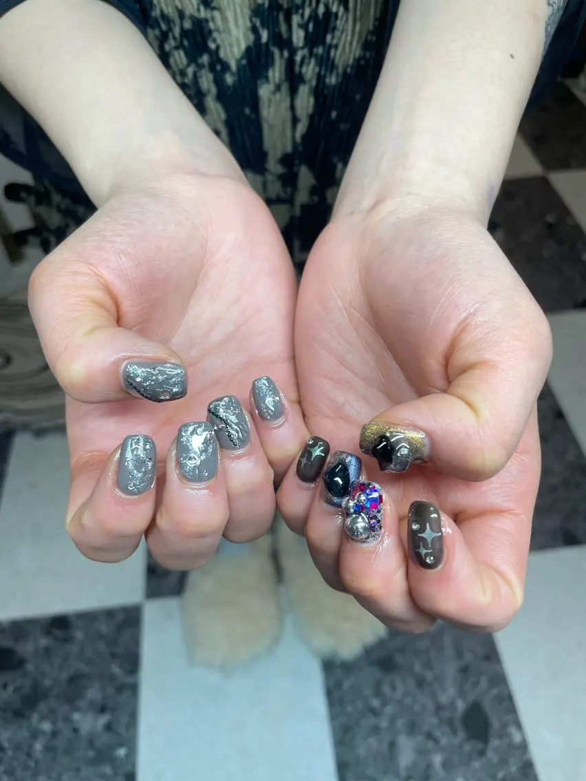 ネイル アートネイル キラキラネイル ニュアンスネイル シンプルネイル ハンドネイル posa nail モエミのネイルデザイン