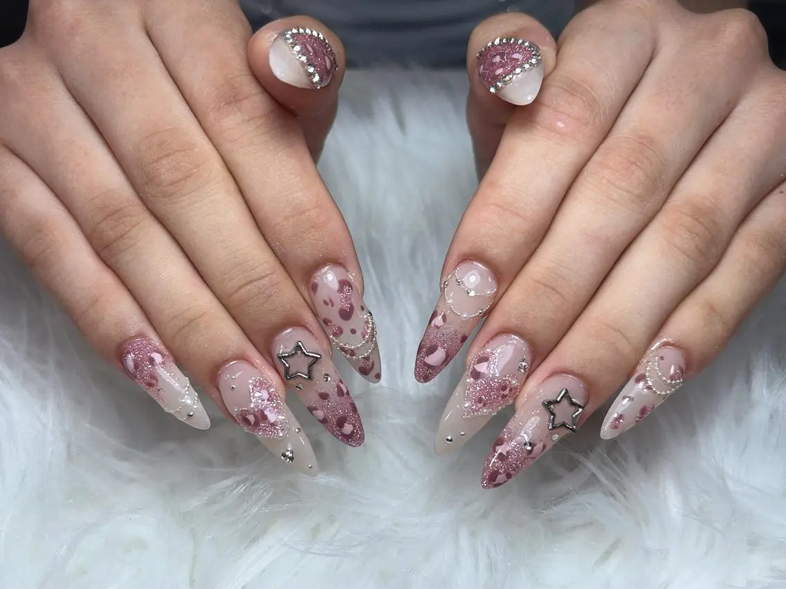 ネイル ハンドネイル Luna Nailsのネイルデザイン
