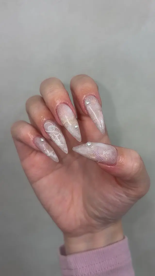 ネイル ハンドネイル ViViA momokaのネイルデザイン