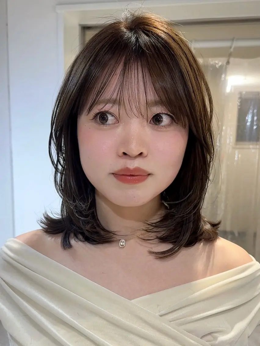 セミロング カット ヘアカラー トリートメント 100％可愛い顔周り 💓レイヤー/しずくのヘアスタイル