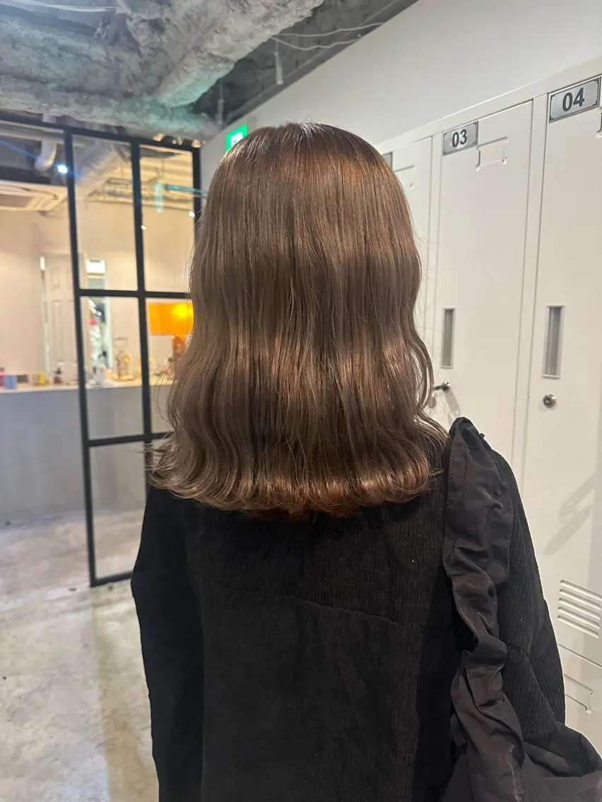 ミディアム カラー ブリーチ ケアブリーチ グレージュ カット ヘアカラー トリートメント 中目黒🌼 🌼ハナのヘアスタイル