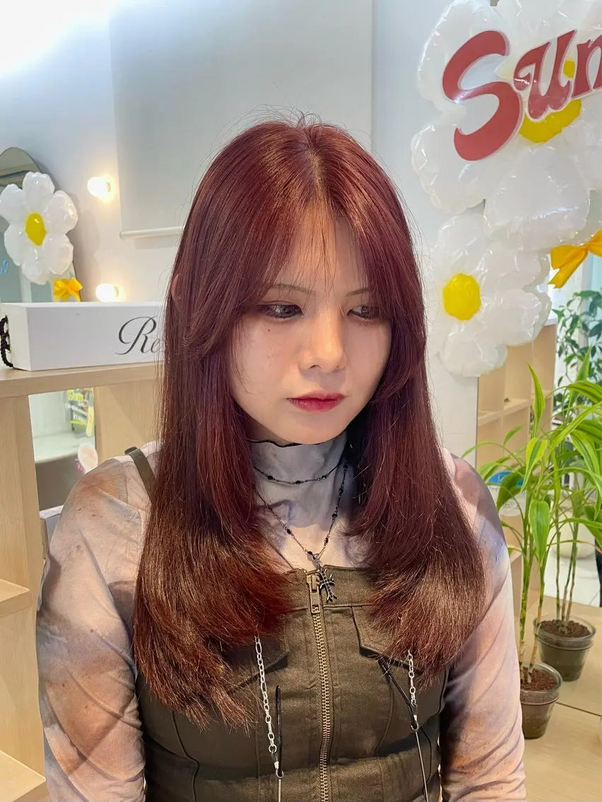 ロング 顔まわりレイヤー 姫カット 韓国風ヘア レイヤーカット ロング 🧸SAKI🎀 韓国レイヤーのヘアスタイル