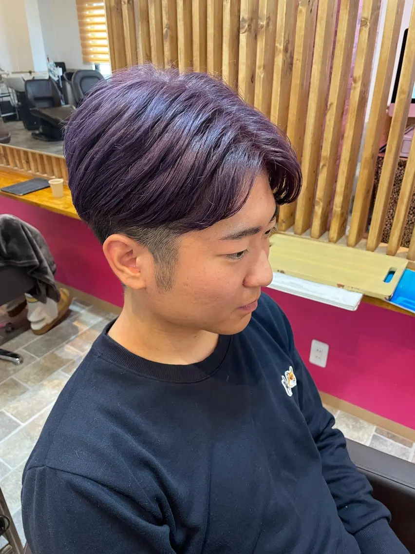 ショート カラー メンズ ラベンダーカラー カット ヘアカラー YUI/ ブリーチカラー🌷のヘアスタイル
