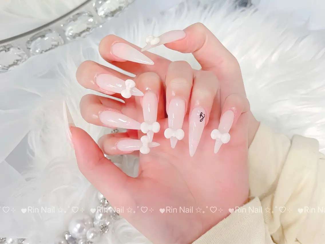 ネイル チークネイル 長さ出し フラッシュネイル フレンチネイル ガーリー ハンドネイル Rin Nail 新大久保店のネイルデザイン
