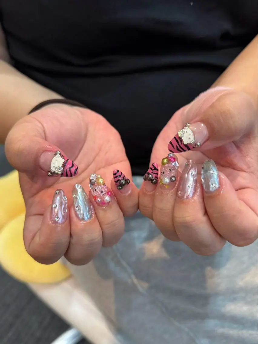 ネイル オーロラネイル 長さ出し フレンチネイル ジェルネイル ガラスフレンチ ハンドネイル Rela・S NAILのネイルデザイン