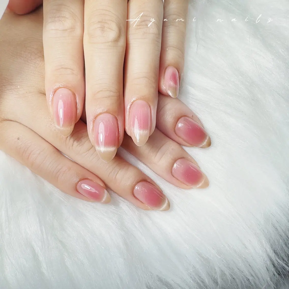 ネイル チークネイル マグネットネイル YUMI ニュアンスnailsのネイルデザイン
