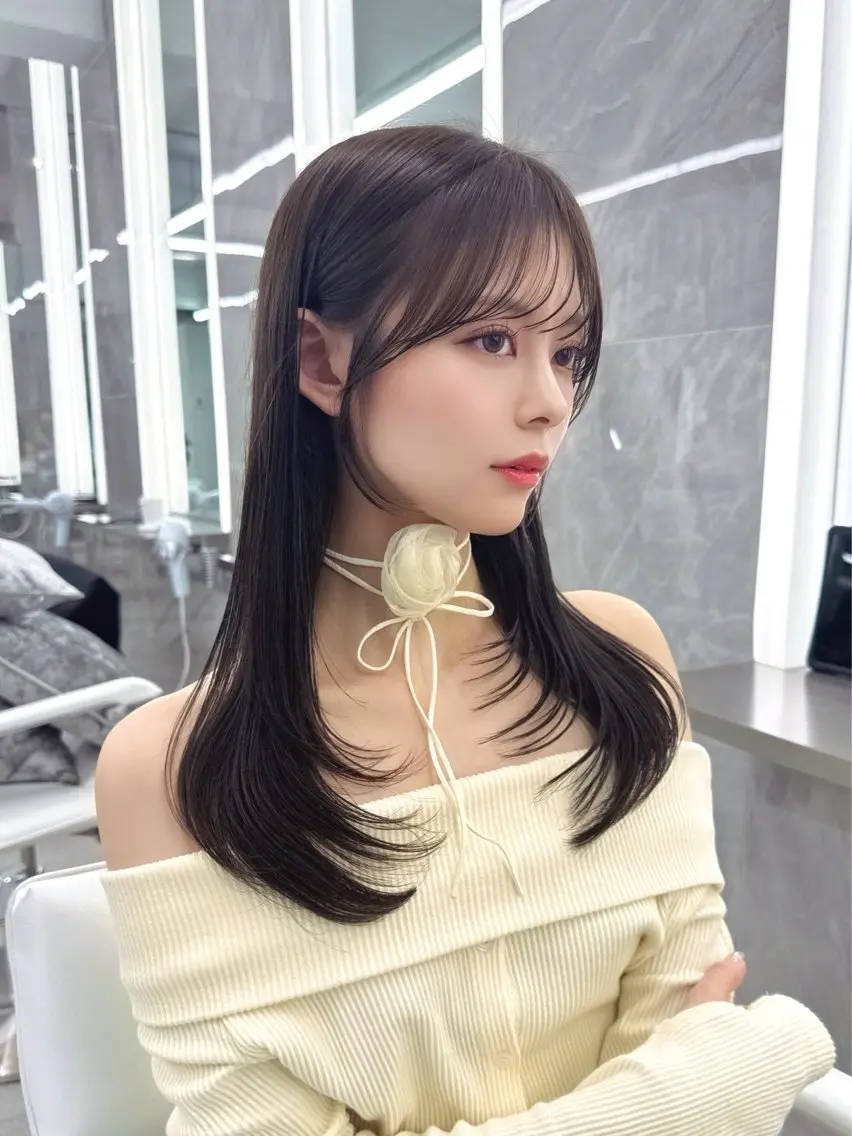 セミロング カット MAEUL 【マウル】栄のヘアスタイル