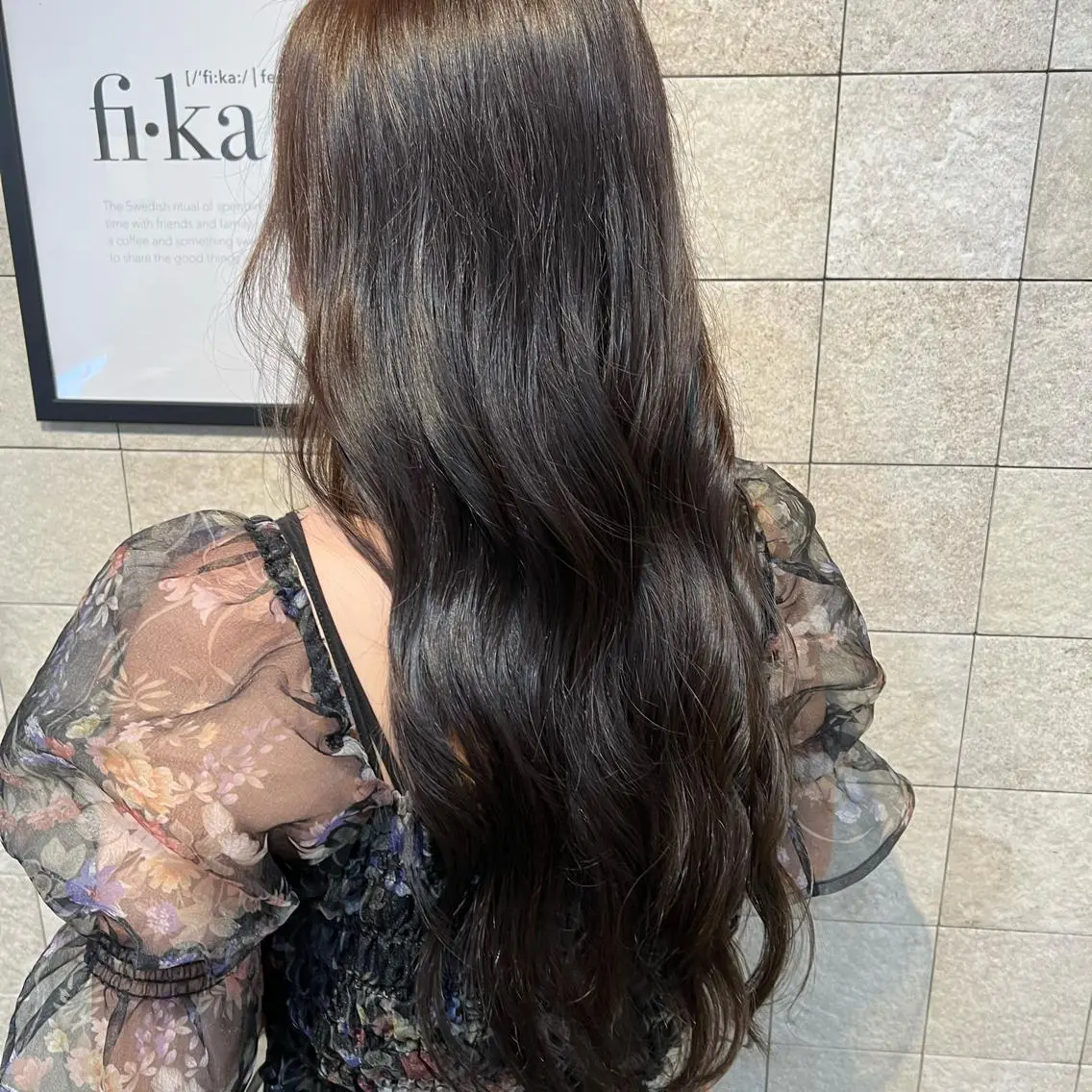 ロング カラー ブラウンカラー チョコレートブラウン mia over hairのヘアスタイル