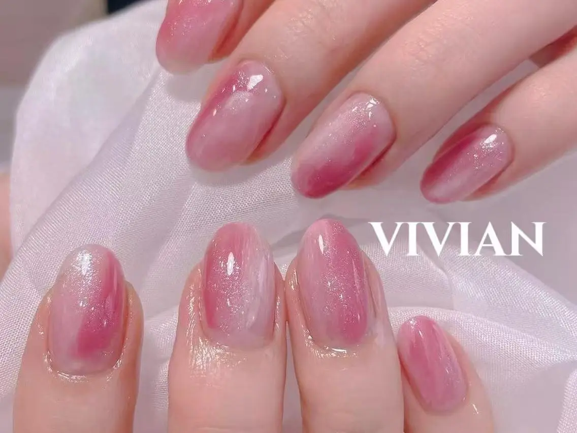 ネイル VIVIAN リサのネイルデザイン