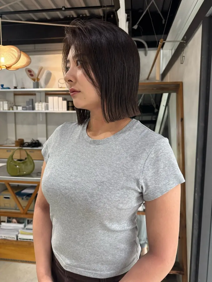 ショート ボブ 外ハネヘア 薮 夏帆のヘアスタイル