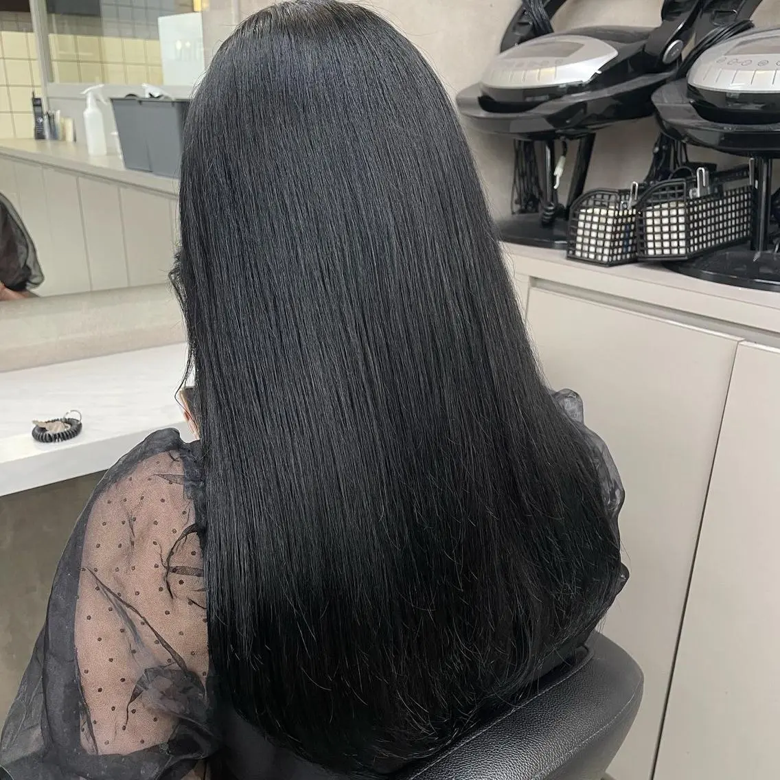 ミディアム カラー パーマ ヘアアレンジ メンズ キッズ ネイル マツエク・マツパ アイブロウ カット ヘアカラー トリートメント 🦋縮毛/韓国レイヤ ー/透明感カラー🦋のヘアスタイル