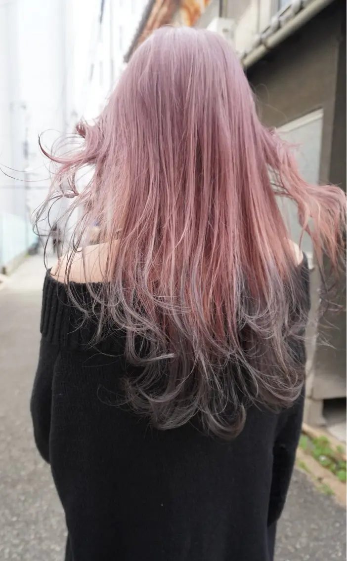ロング カラー パーマ ヘアアレンジ デザインカラー/ボブ ブリーチカラー/ユリのヘアスタイル