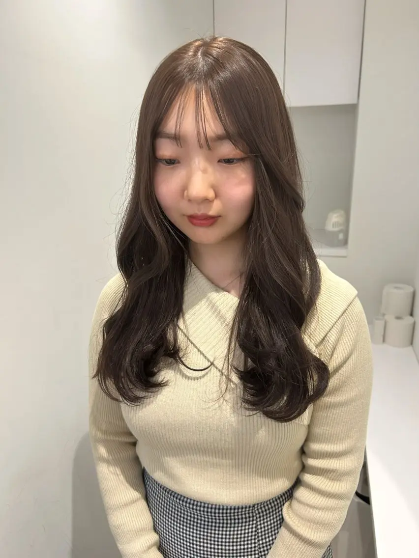 ロング ヘアカラー トリートメント ハルカ 透明感カラー 美髪縮毛矯正🥣のヘアスタイル