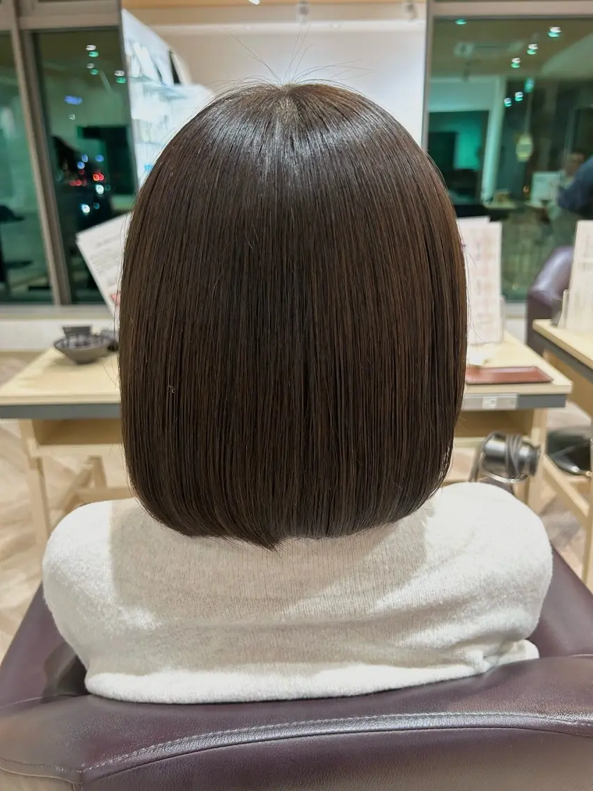 ショート カラー グレージュ 加藤 千穂のヘアスタイル