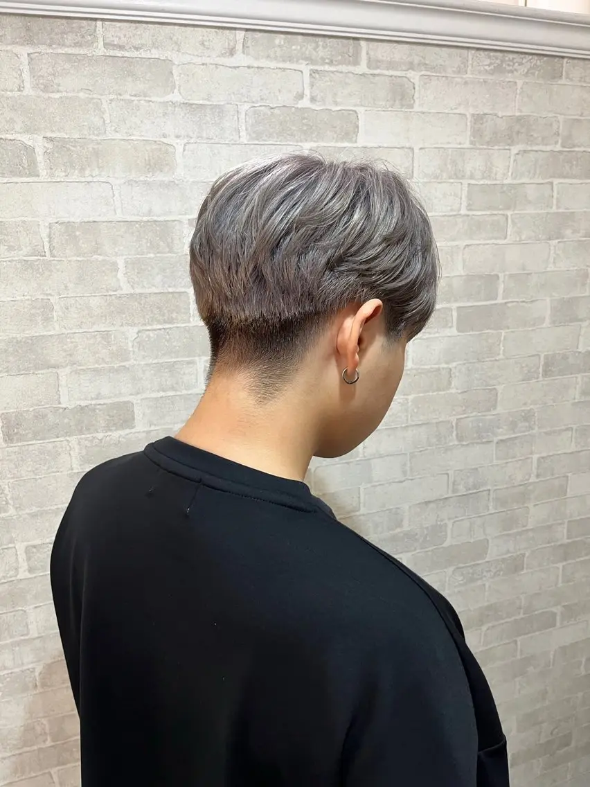 メンズ メンズブリーチ センターパート コンマヘア ダウンパーマ カルマパーマ 韓国メンズヘア特化 ‪☆KOKIのヘアスタイル