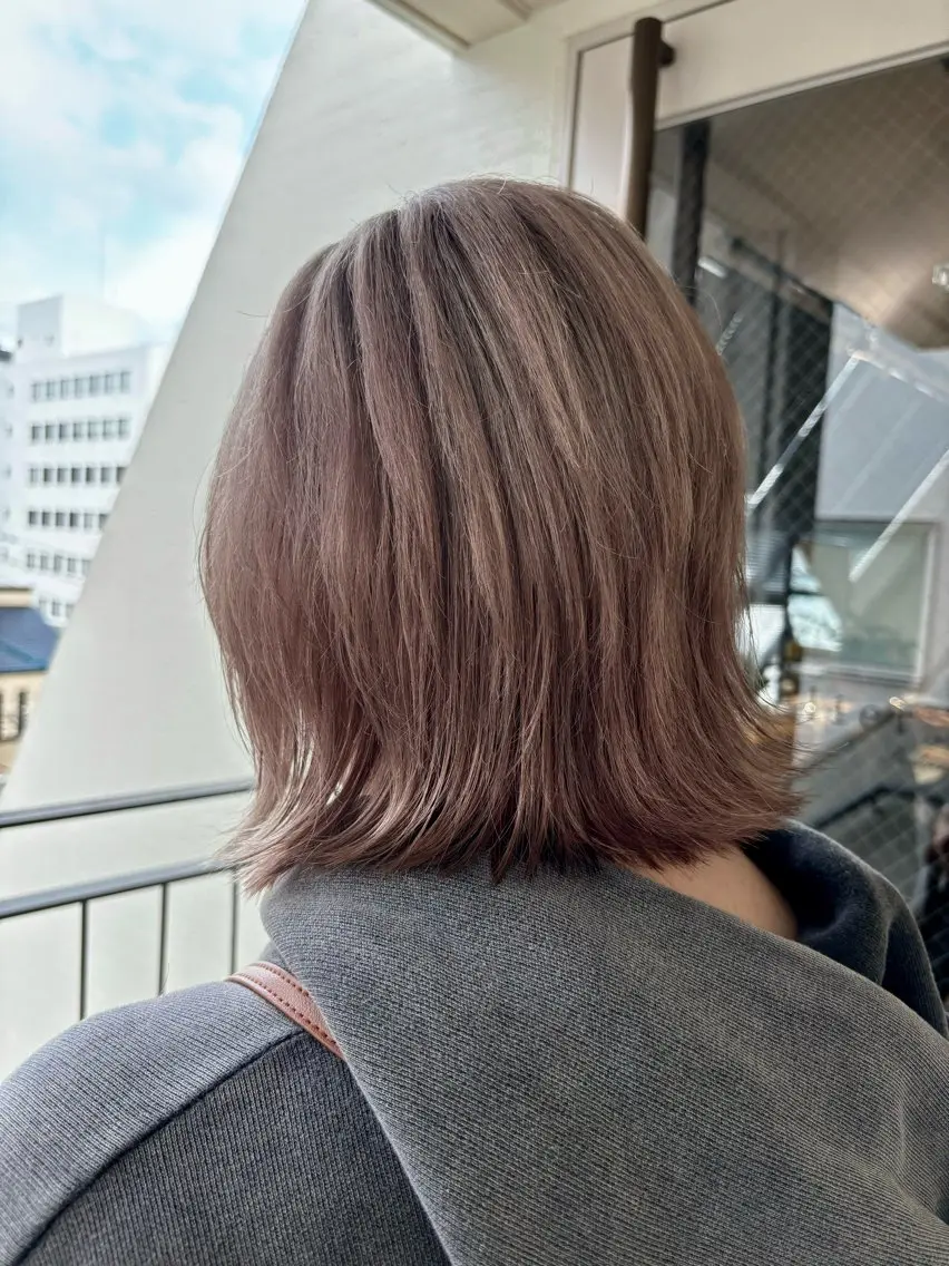ショート カラー 透明感カラー ダブルカラー ハイライトカラー イルミナカラー インナーカラー カット ヘアカラー トリートメント misa🫧ナチュラ ル縮毛矯正/髪質改善のヘアスタイル