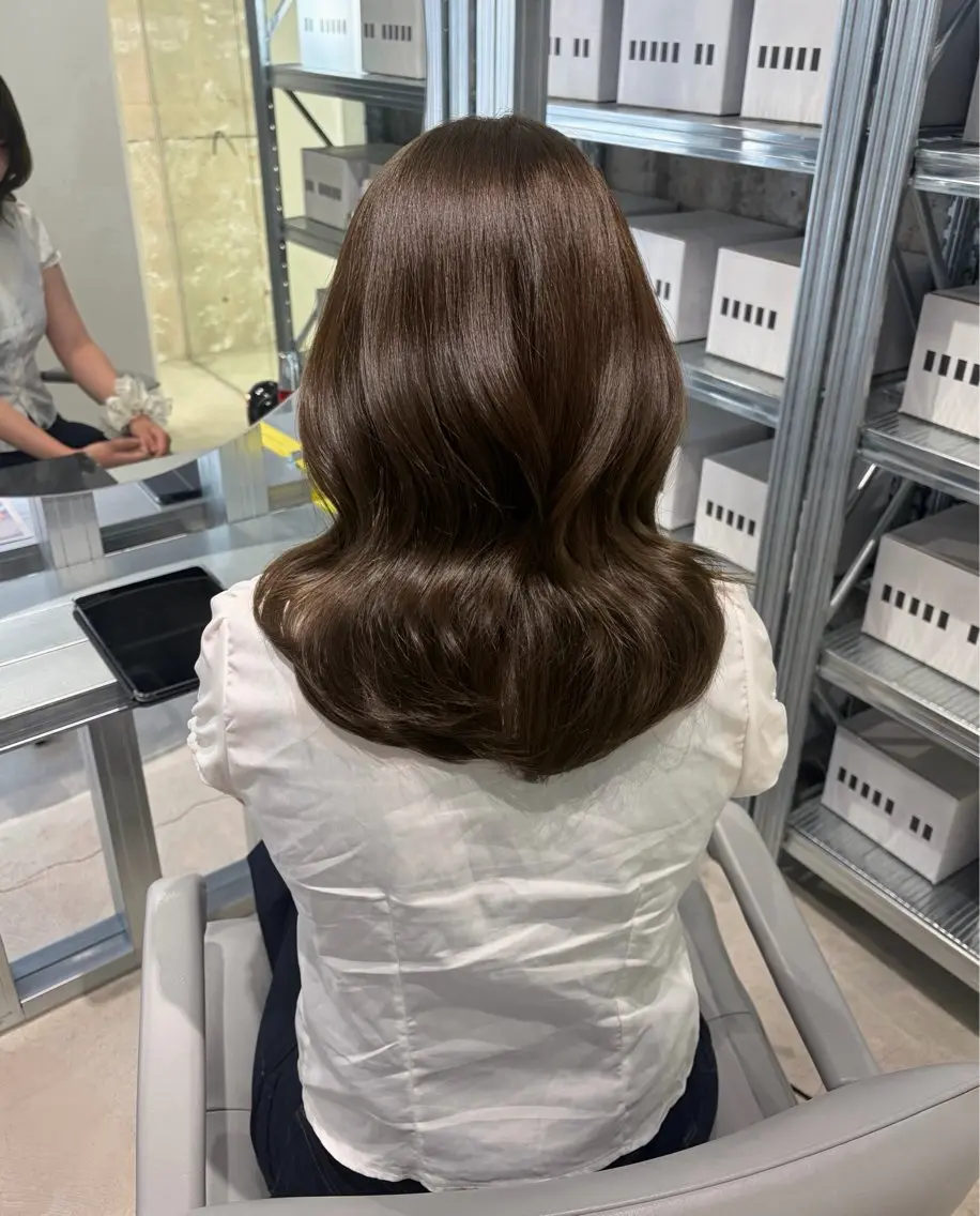 ミディアム カラー カット ヘアカラー トリートメント ダブルカラー/レイヤ ーカット 🤍ゆきなのヘアスタイル