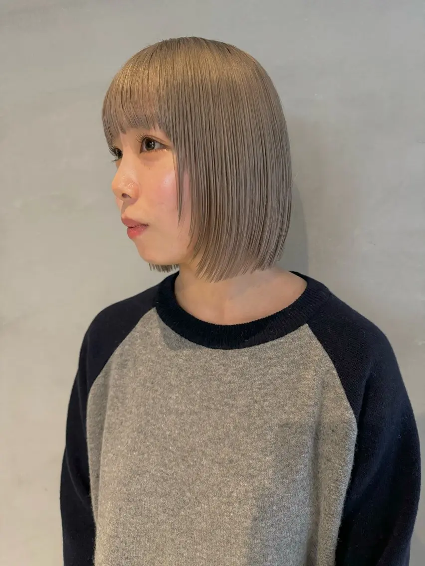 ミディアム カラー ベージュカラー ブリーチ ダブルカラー ホワイトベージュ カット ヘアカラー トリートメント 🧼柴田 健太郎🧼のヘアスタイル