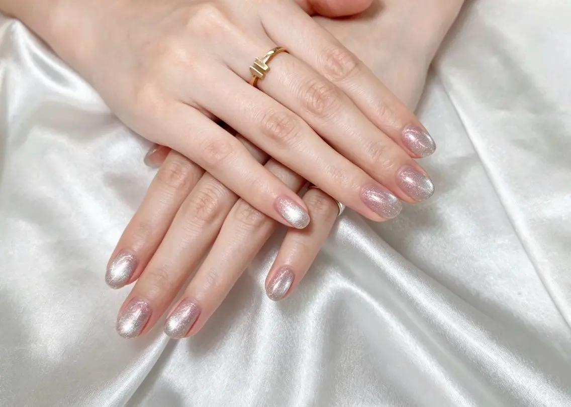 ネイル マグネットネイル ピンク シルバー ハンドネイル Noa Nail ゆえのネイルデザイン