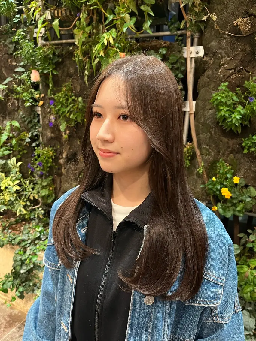 ロング カラー 透明感カラー 韓国風ヘア 草野 圭音のヘアスタイル
