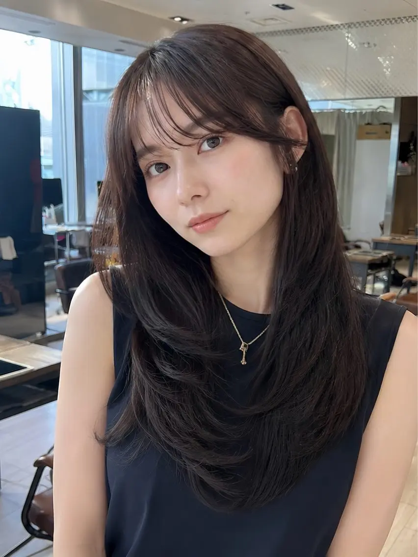 ロング レイヤーカット ローレイヤー トリートメント カット トリートメント 透明感カラー/韓国レ イヤー/宮下知也のヘアスタイル