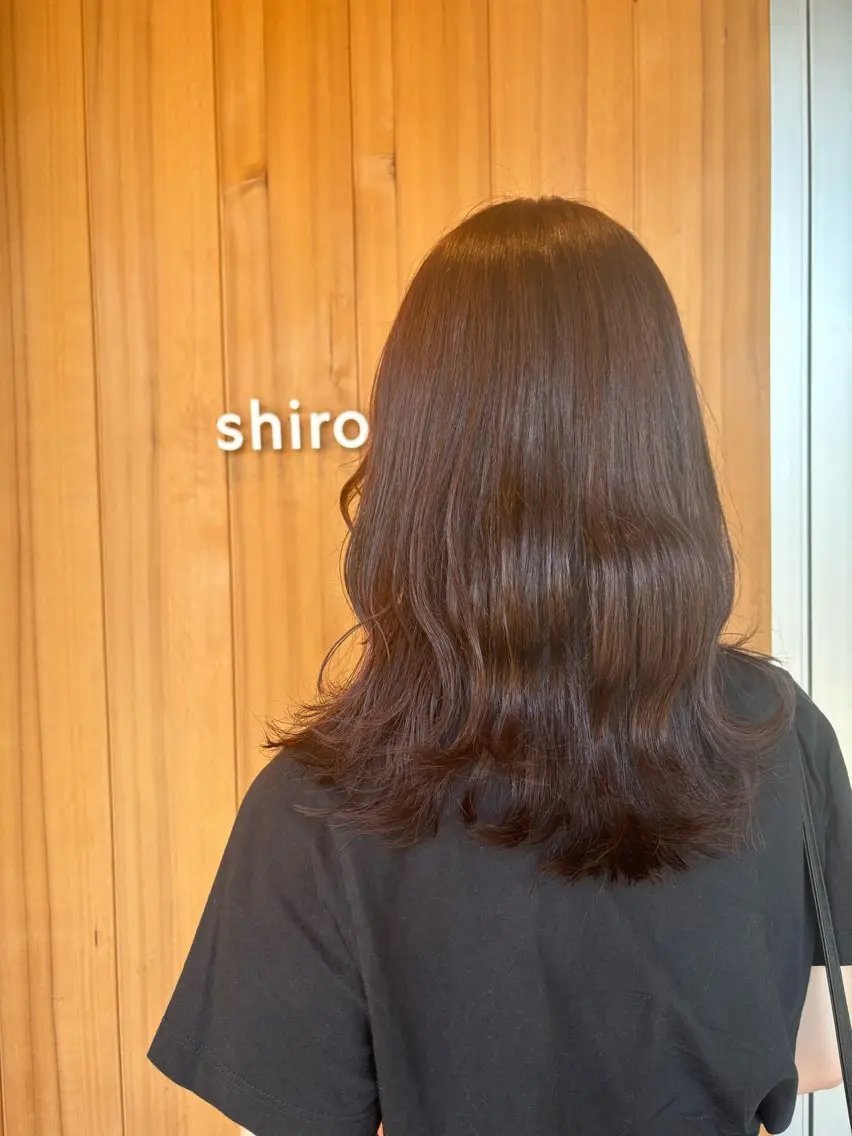 セミロング カラー ブリーチ ブラウンカラー ブリーチなしカラー ピンクカラー ヘアカラー 岩﨑 楓加のヘアスタイル