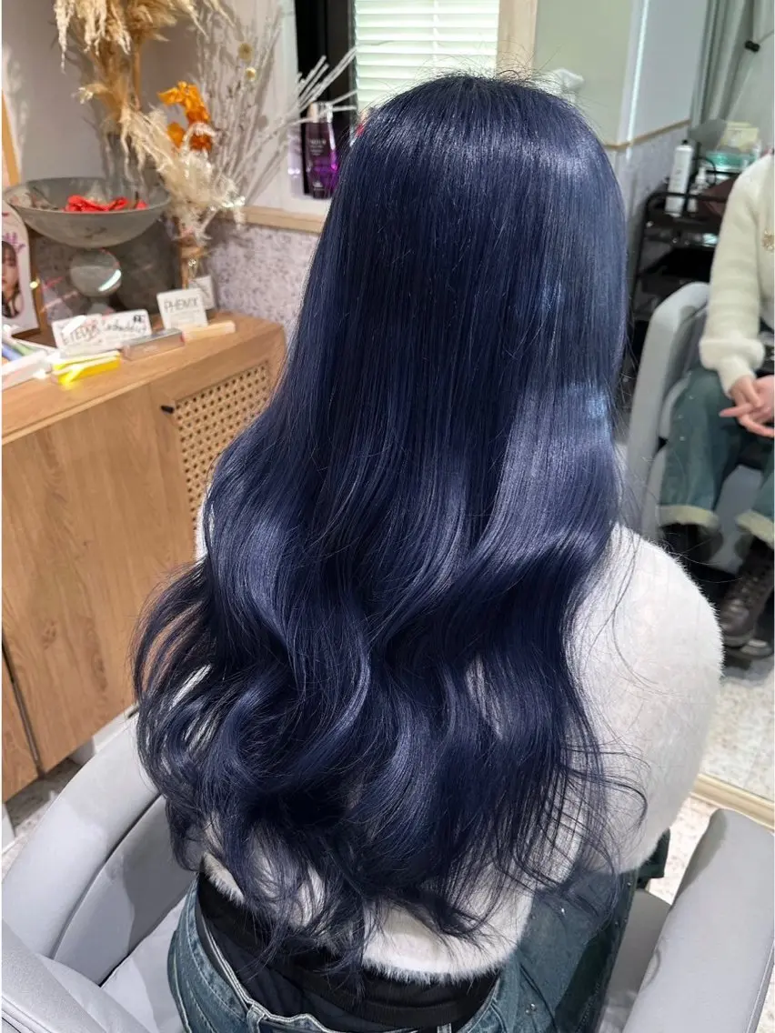 ロング カラー ダブルカラー イヤリングカラー ハイライトカラー ハイトーンカラー インナーカラー ヘアカラー 暖色カラー/ パリジェンヌ💟みくのヘアスタイル