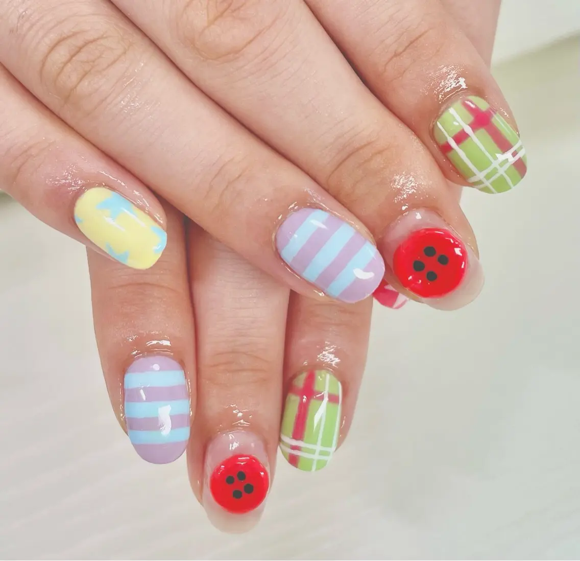 ネイル はなねいる Hananailのネイルデザイン