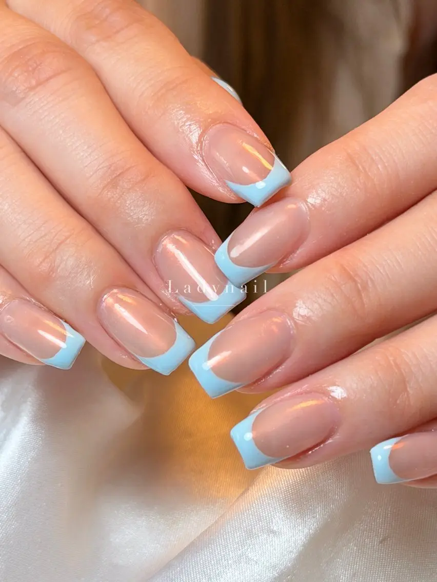 ネイル オーロラネイル 氷ネイル・うるうるネイル ハンドネイル Lady nailのネイルデザイン