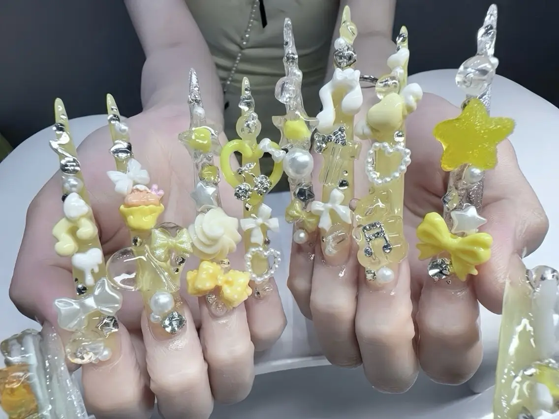 ネイル クリアネイル ドット フットネイル ジェルネイル グリーン Rin Nail 新大久保店のネイルデザイン