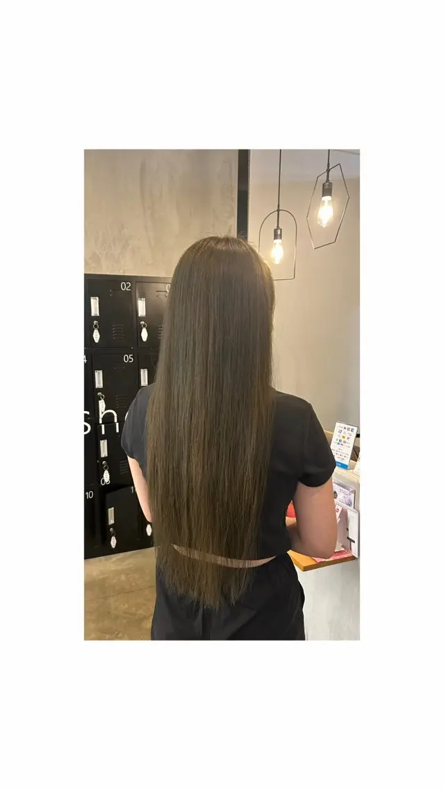 ロング カラー ベージュカラー オリーブベージュ 楓恋🎀ブリーチ・カ ラーモデル募集中🎀のヘアスタイル